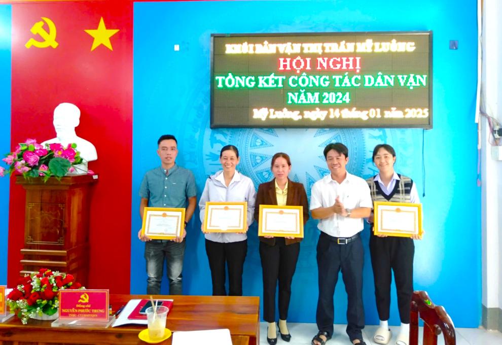 Tổng kết khối Dân vận